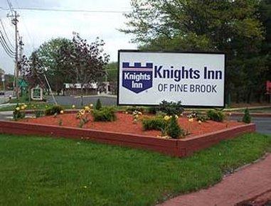 Knights Inn Of Pine Brook Εξωτερικό φωτογραφία